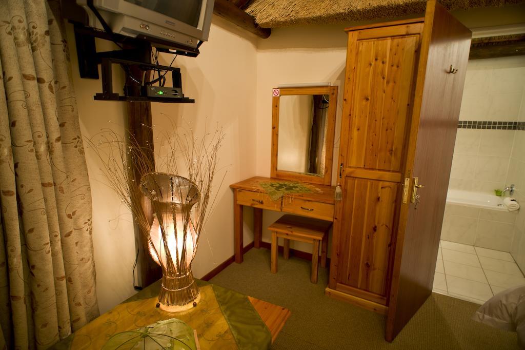 The Willows Guesthouse Блумфонтейн Екстер'єр фото